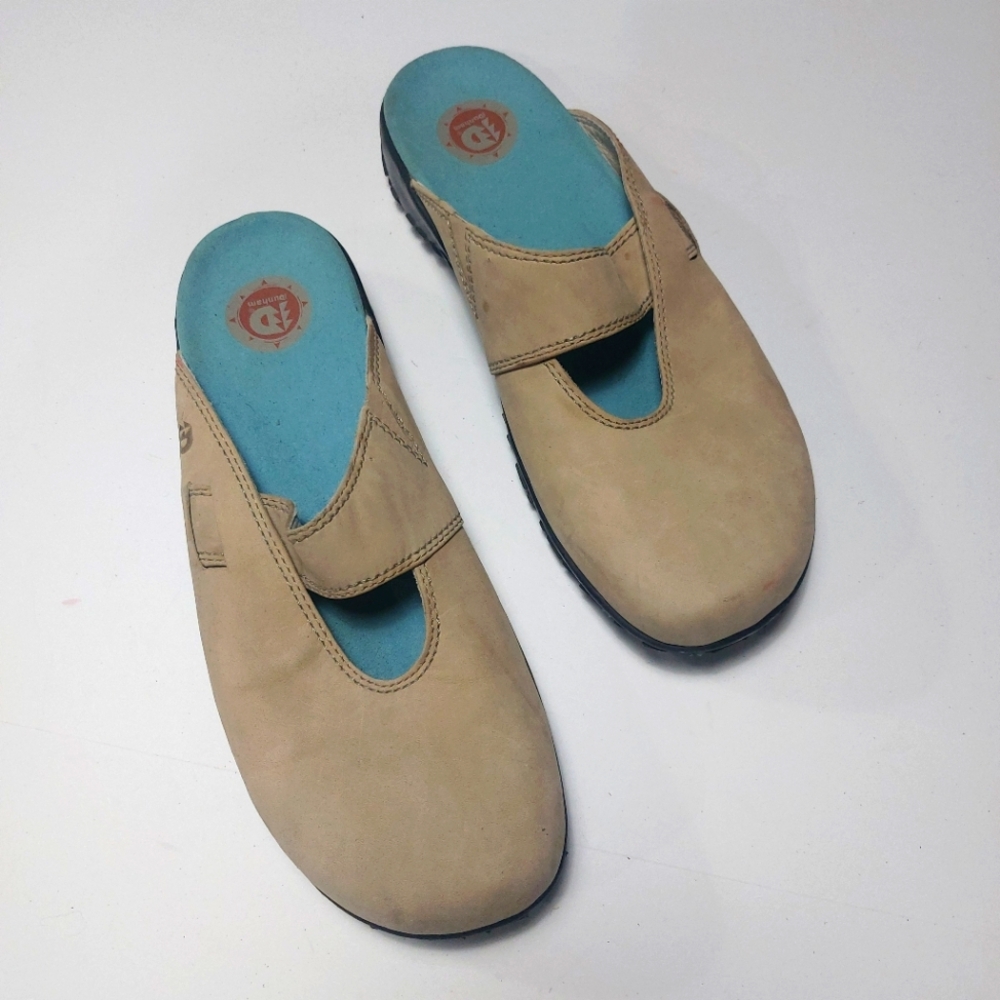 DUNHAM Women's Tan Slip-On Shoes Sz 11